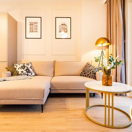 Apartamentysnu, Wola Tower Z Parkingiem وارسو المظهر الخارجي الصورة